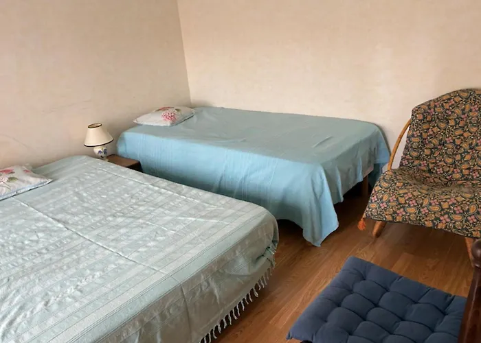 With Terrace Near The Of Апартаменты