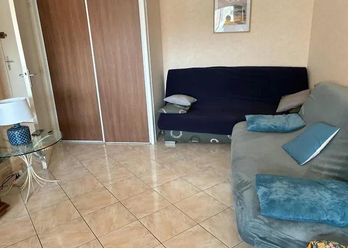 With Terrace Near The Of Апартаменты *